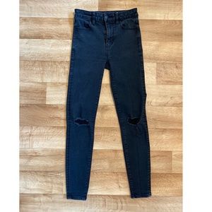 American Eagle Black Skinny Jeans Size 0 with Knee Slits